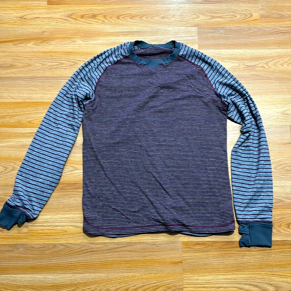 Lg lululemon long sleeve